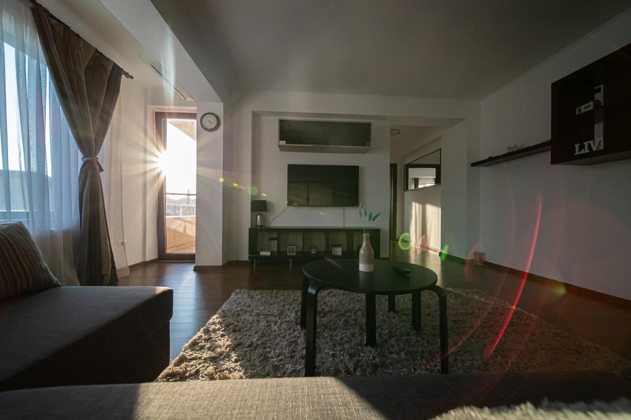 Apartament Tatu Bar&Grill Otopeni Exterior photo
