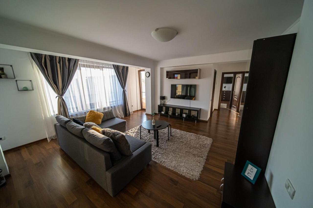 Apartament Tatu Bar&Grill Otopeni Exterior photo