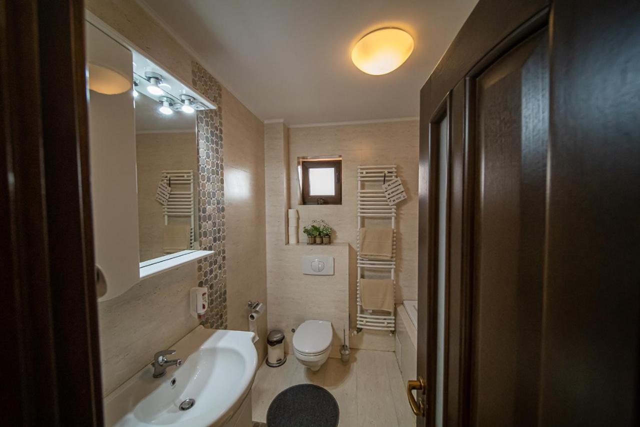 Apartament Tatu Bar&Grill Otopeni Exterior photo
